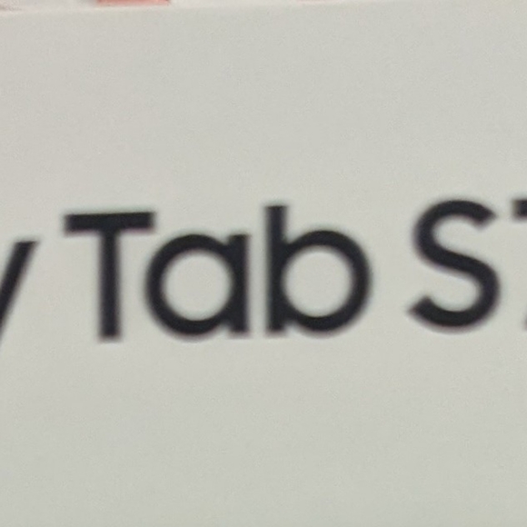 Galaxy tablet S7 5G bought in 2022 for $600 - Picture 3 of 4